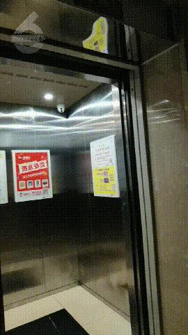 DƬ